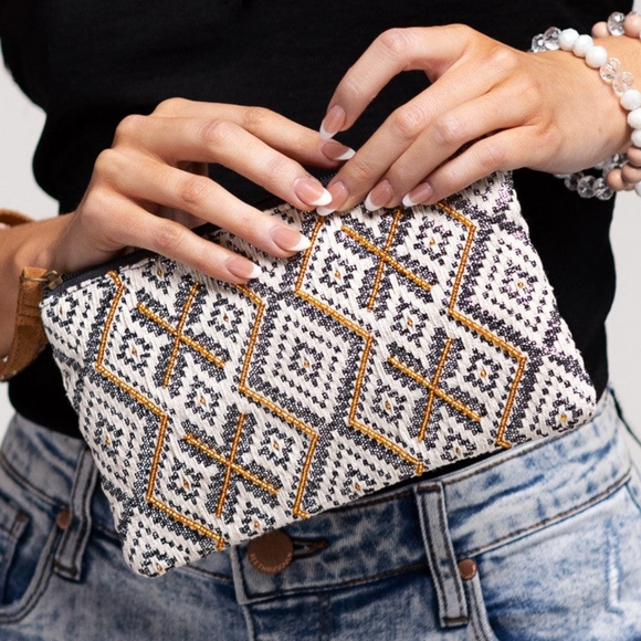 Handmade Hand Beaded Wristlet Clutch - Ethnic Inspired Motive - Gold Seed Beeds - Picture 10 of 11